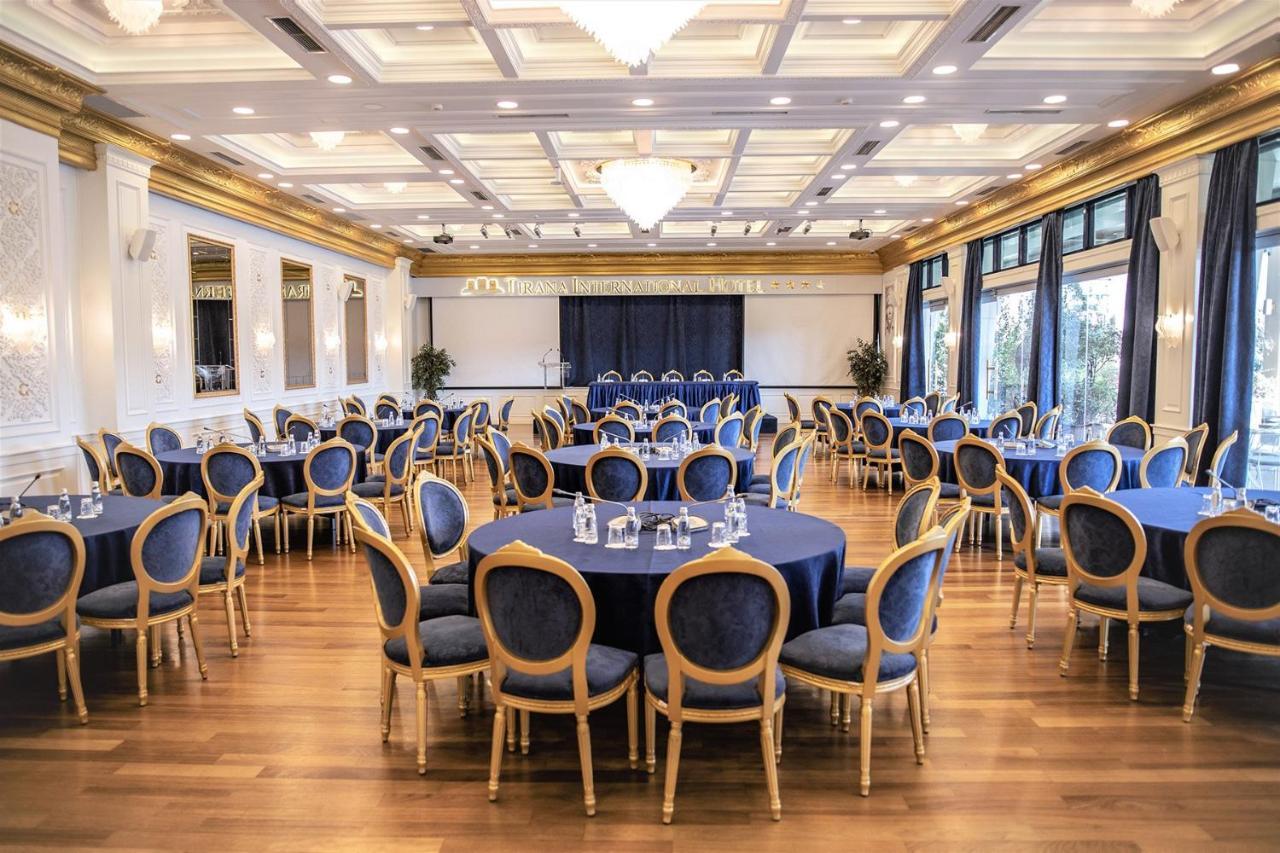 International & Conference Center Готель Тирана
